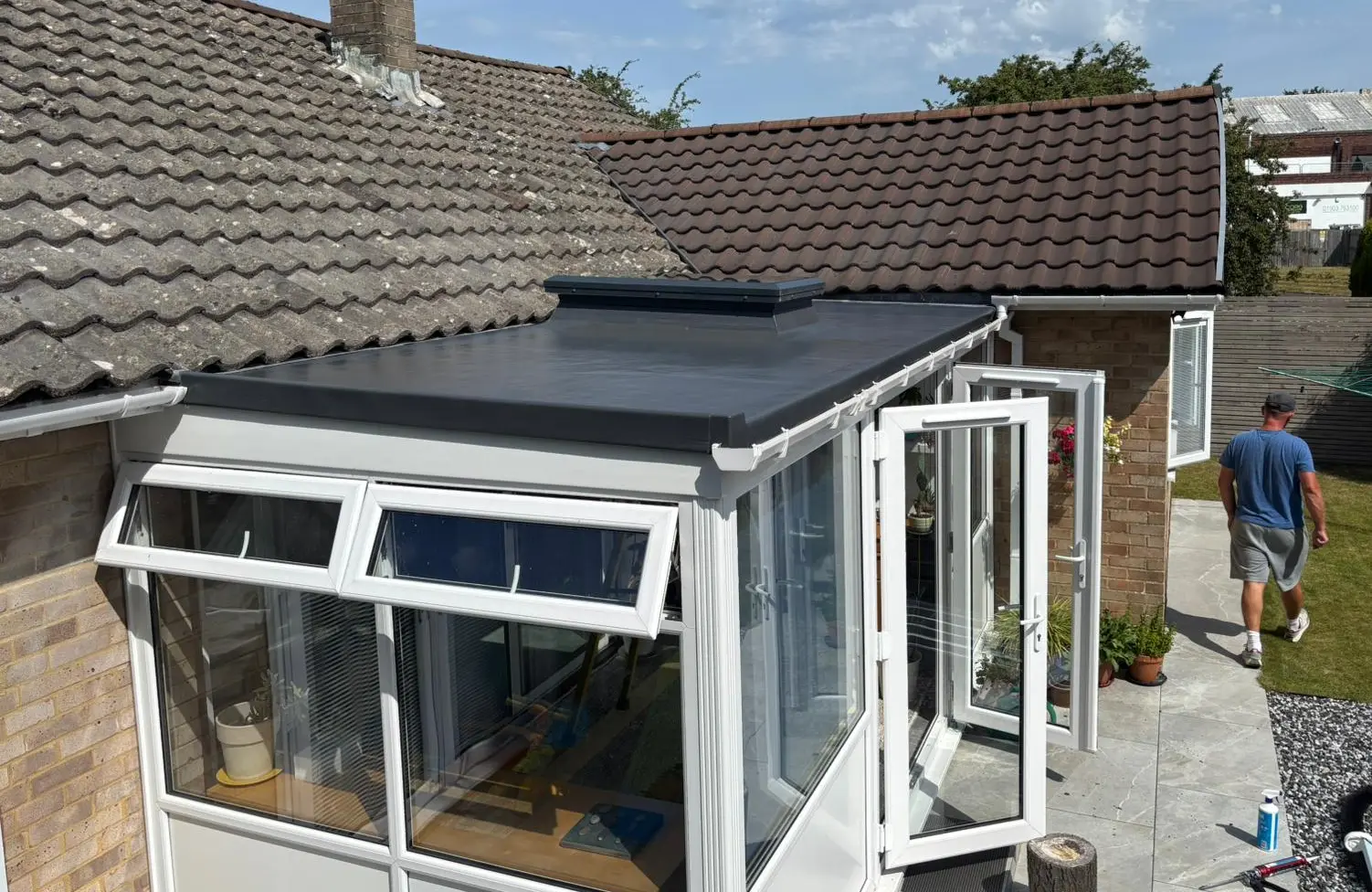 2Hot2Cold Flat Conservaatory Roof